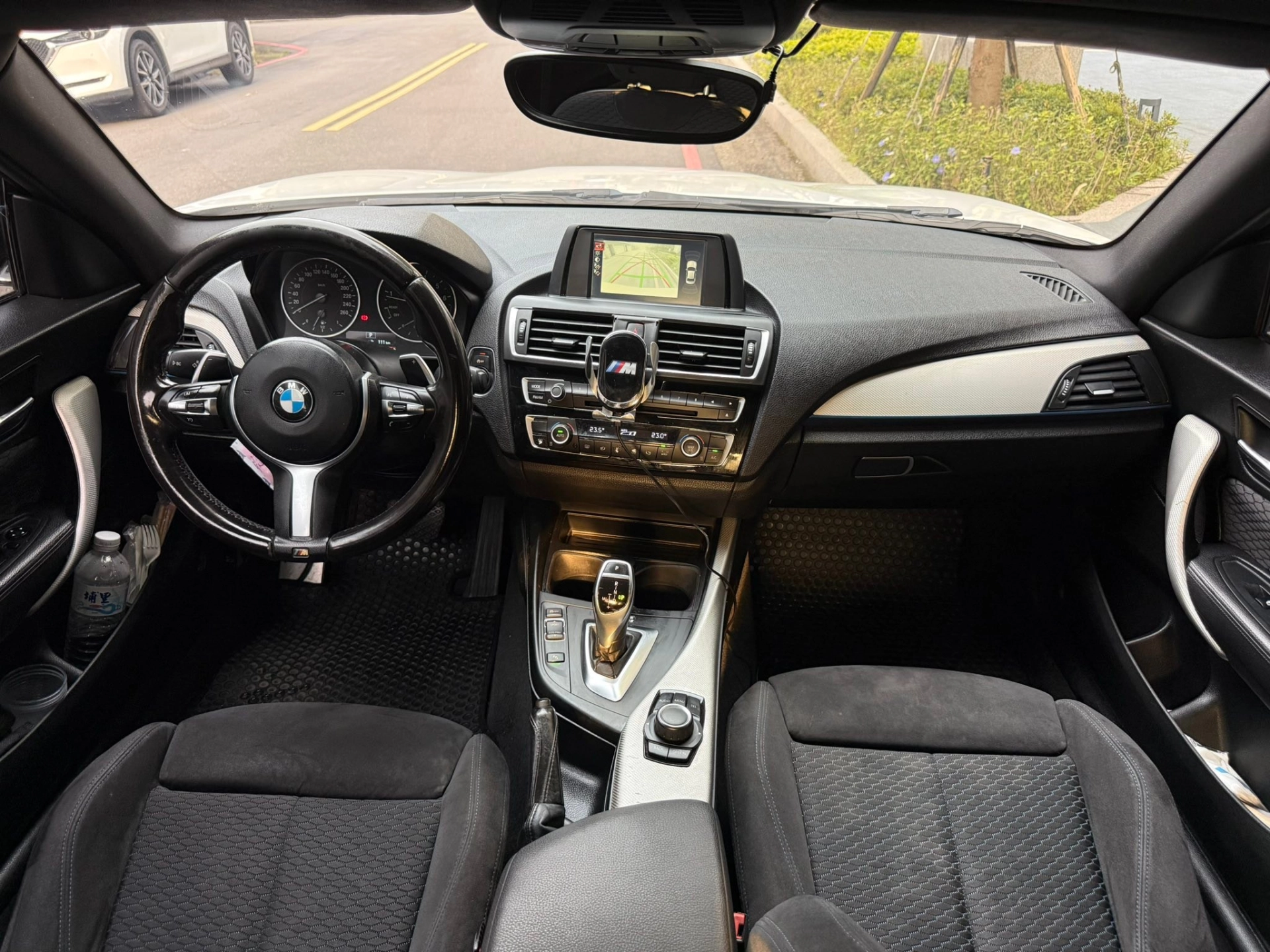 BMW 220i