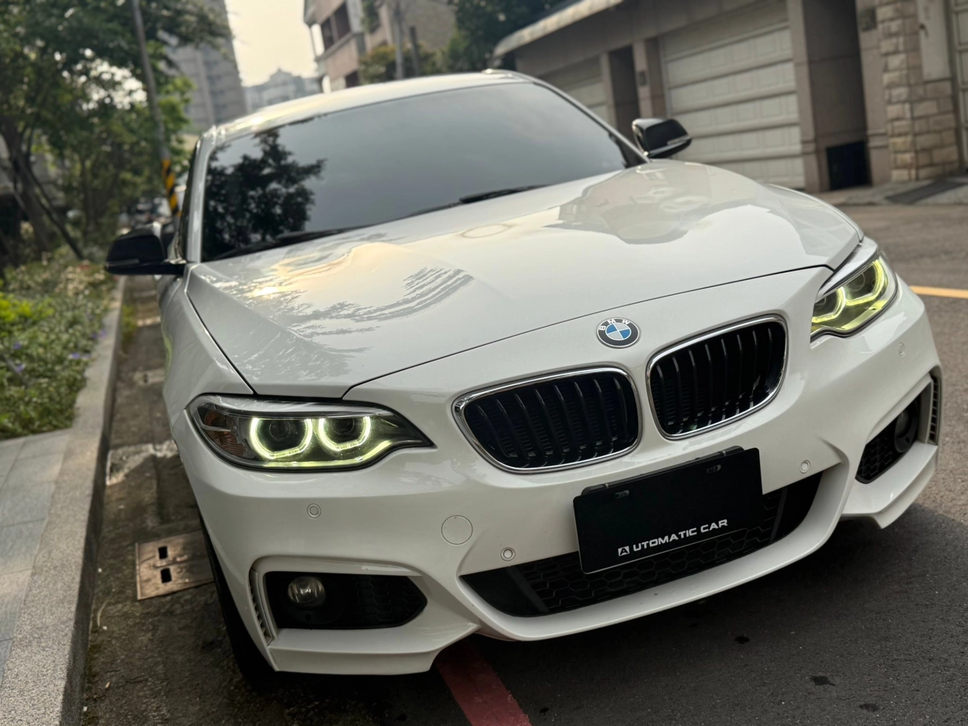 BMW 220i
