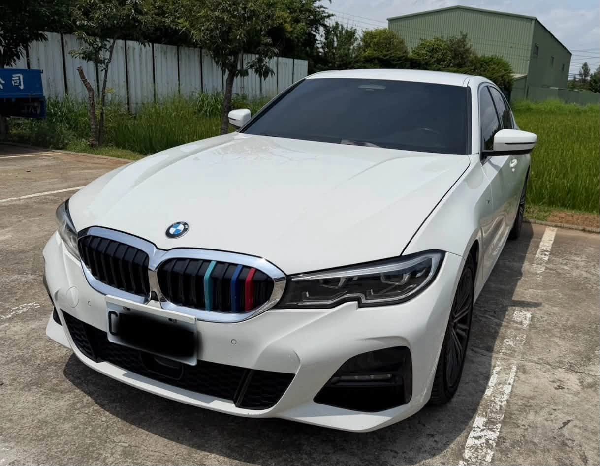 BMW 320i