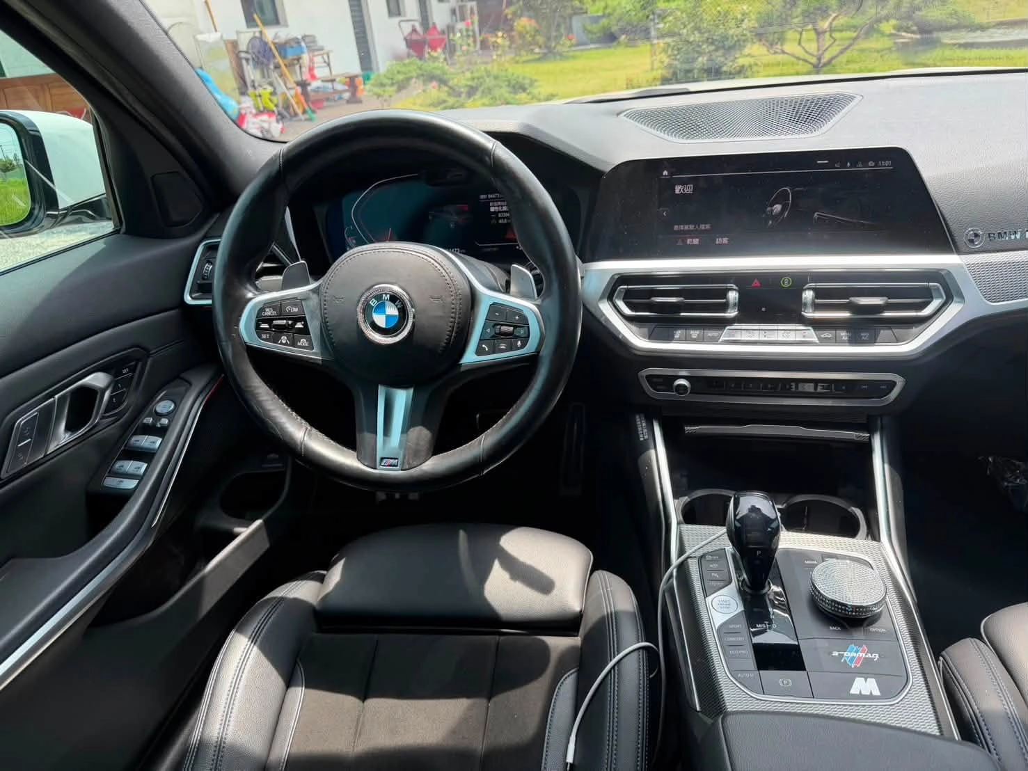 BMW 320i