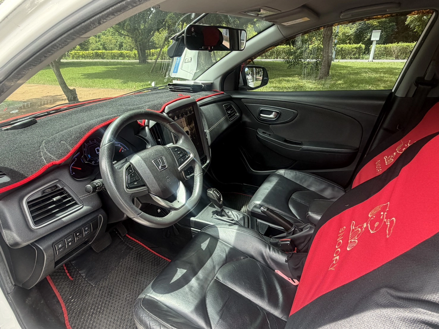 LUXGEN U5