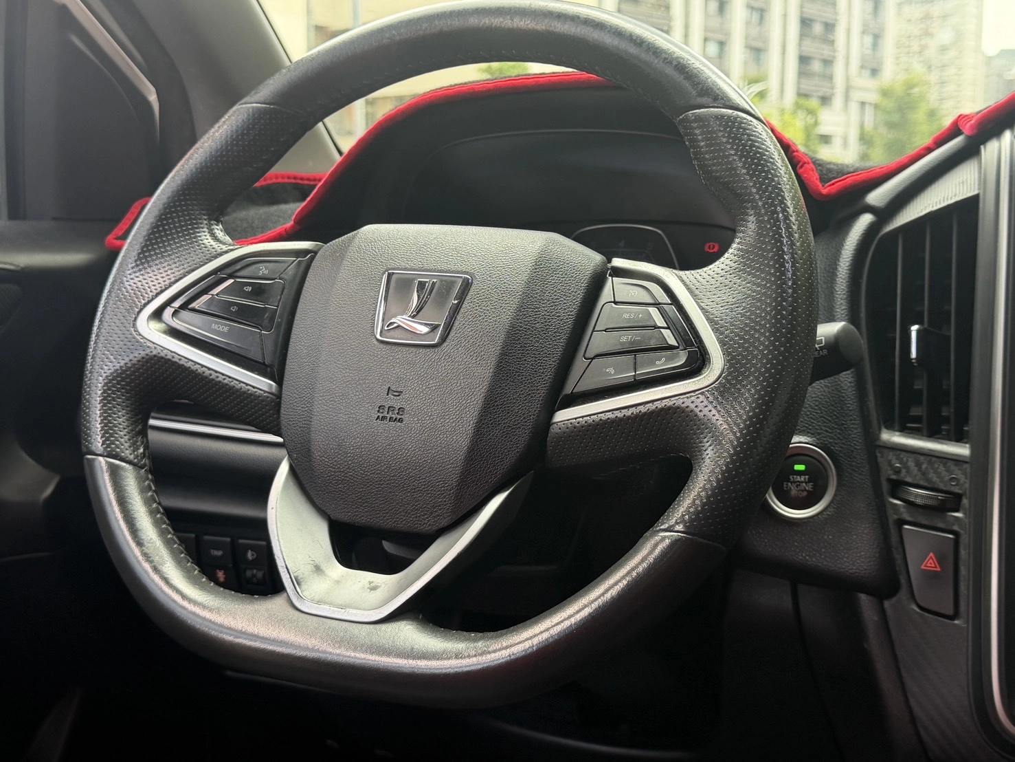 LUXGEN U5