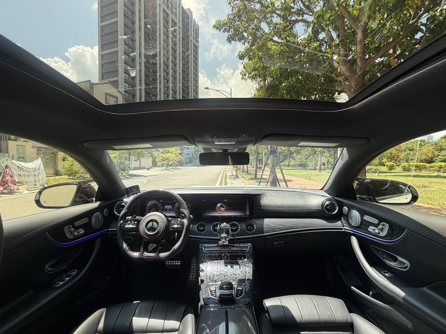 Mercedes-Benz E400