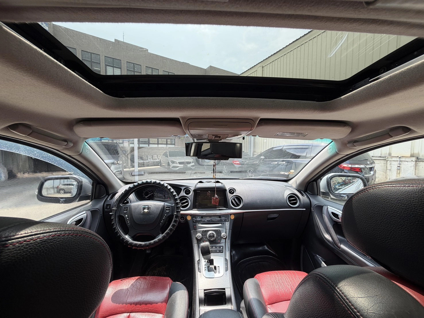 LUXGEN U7