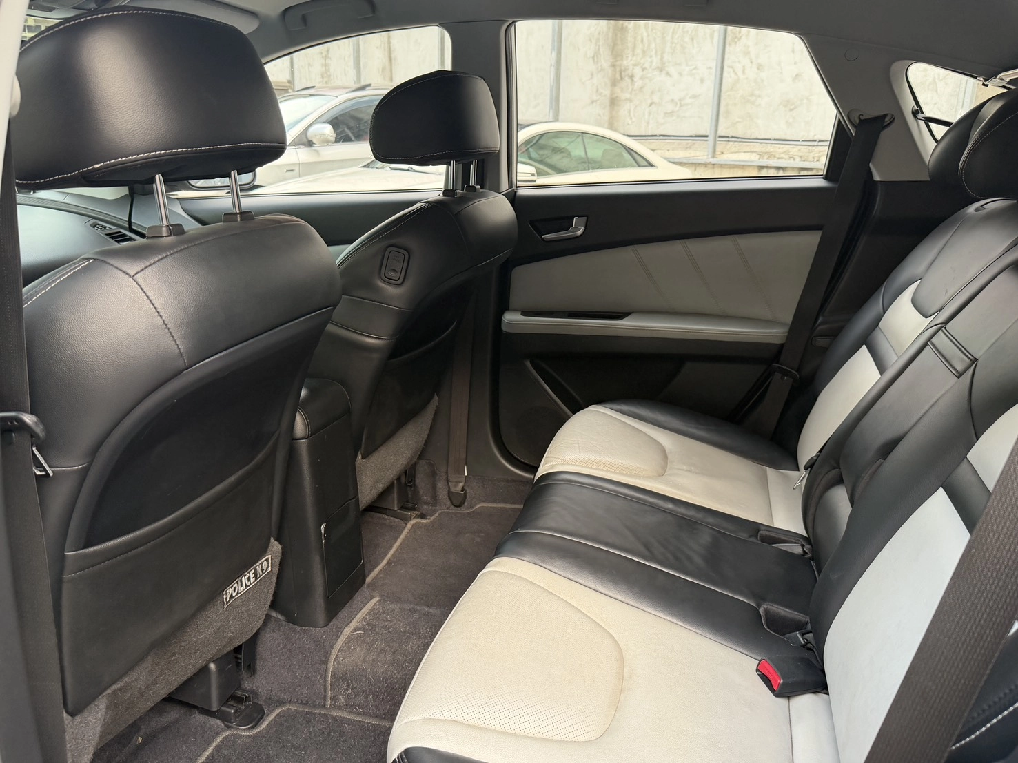 LUXGEN U6