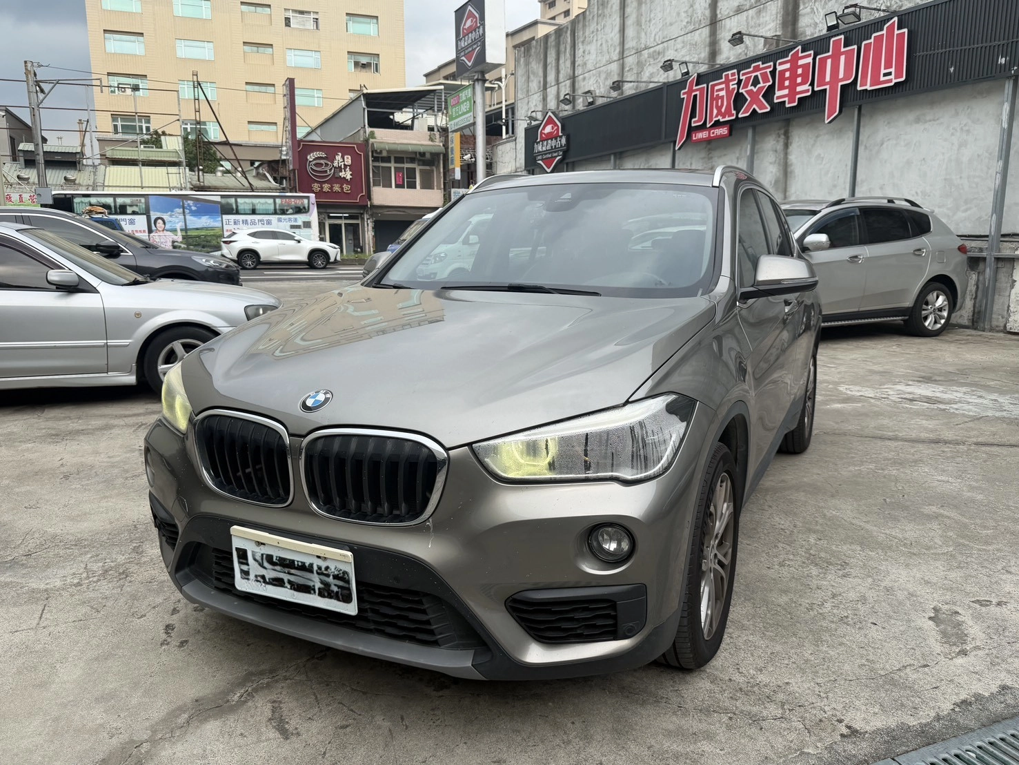 BMW X1 20i