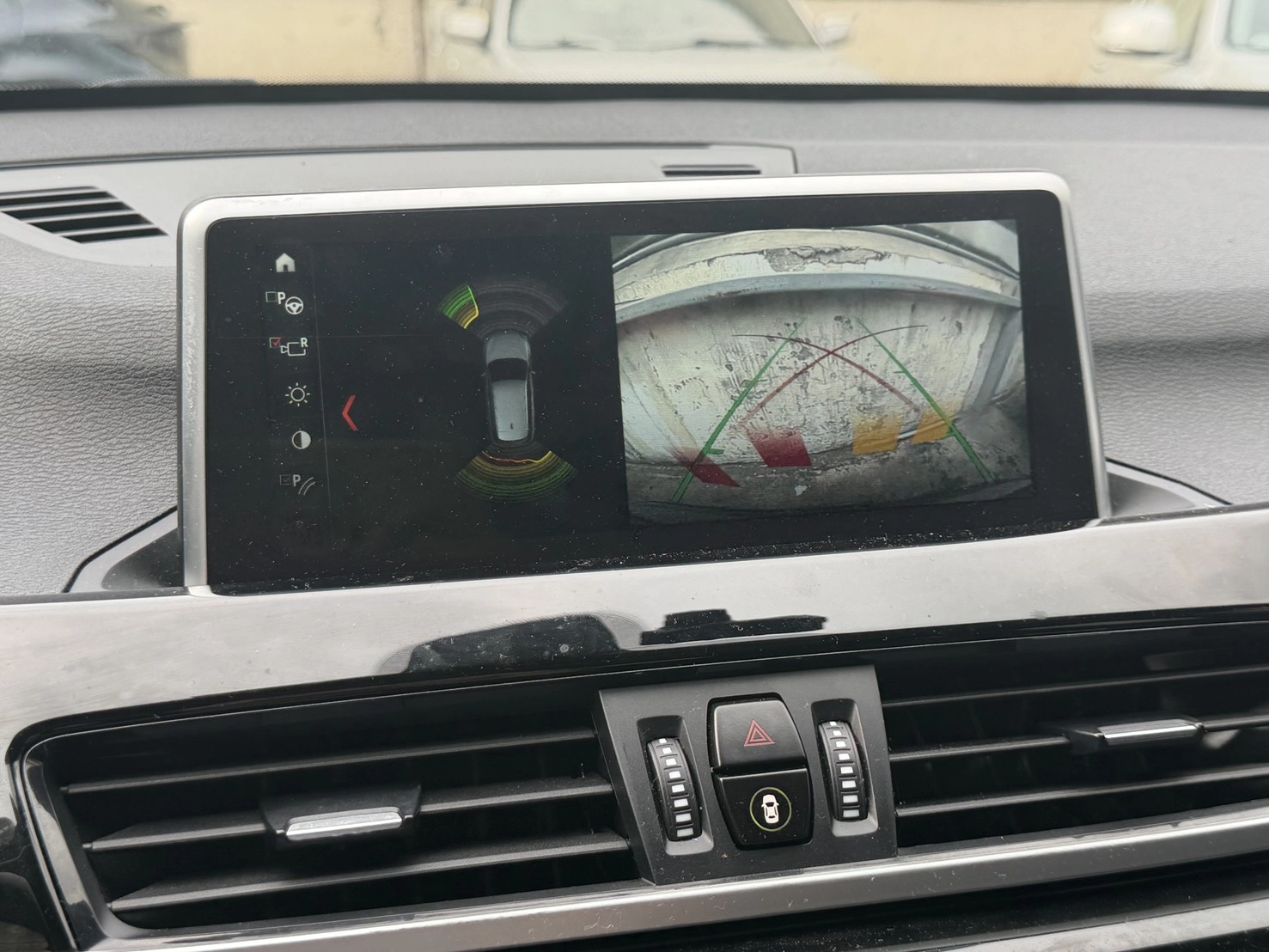 BMW X1 20i