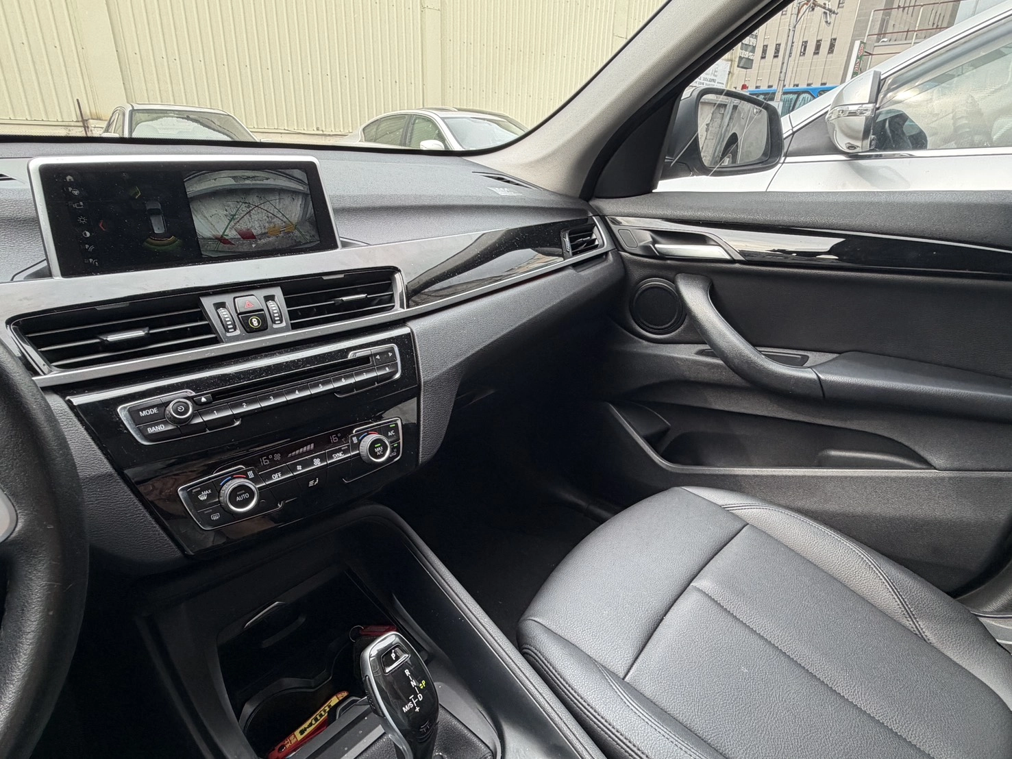 BMW X1 20i