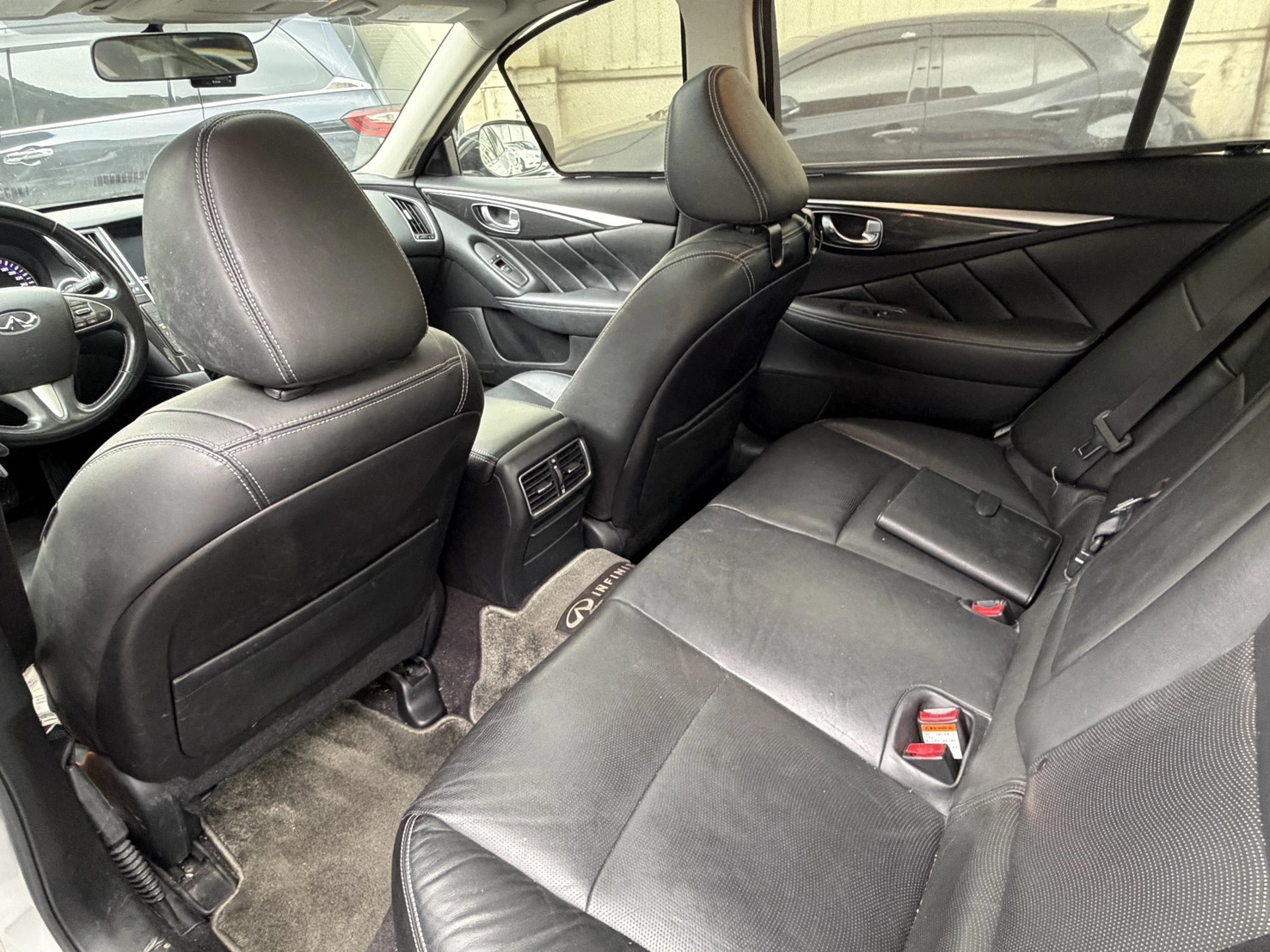 INFINITI Q50