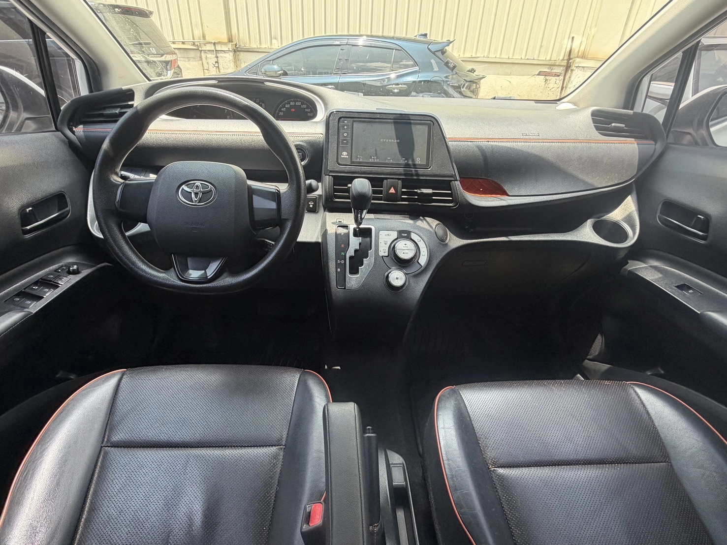 Toyota Sienta