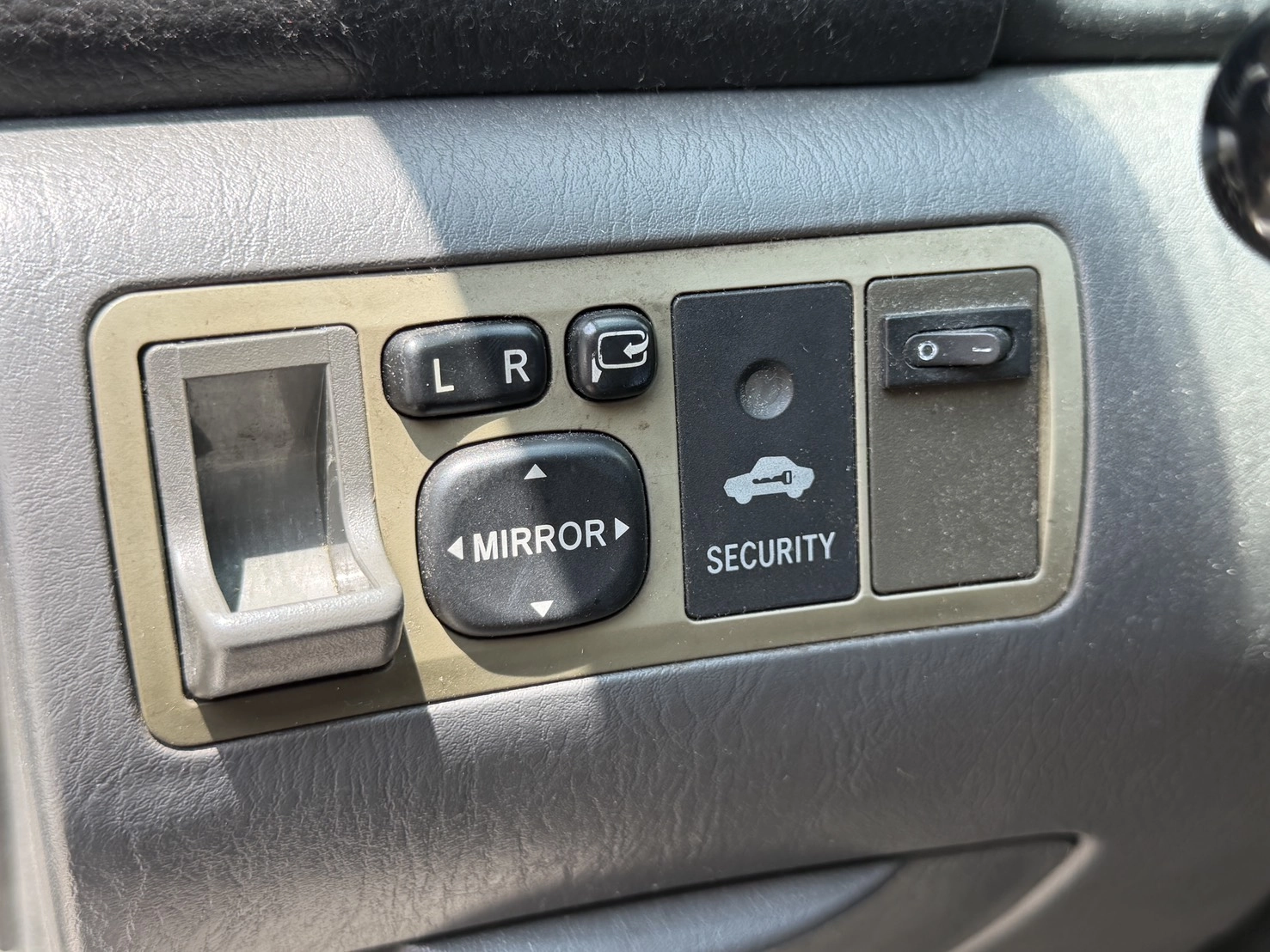 Toyota Altis