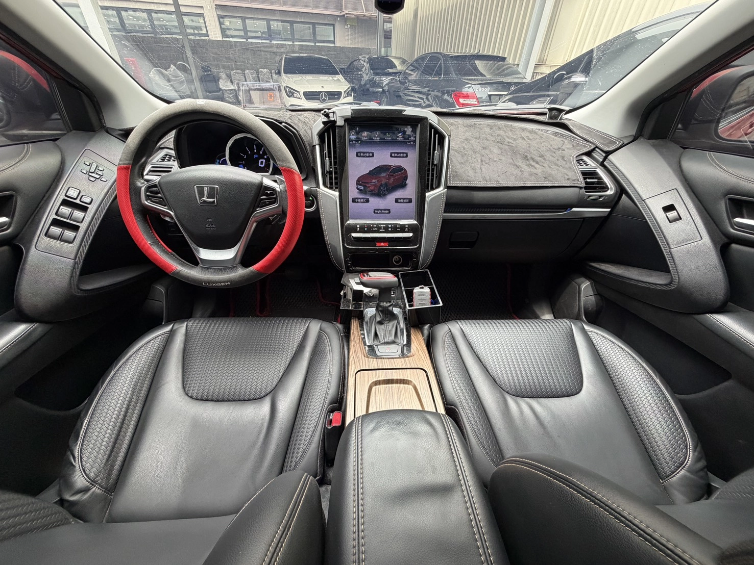 Luxgen U6