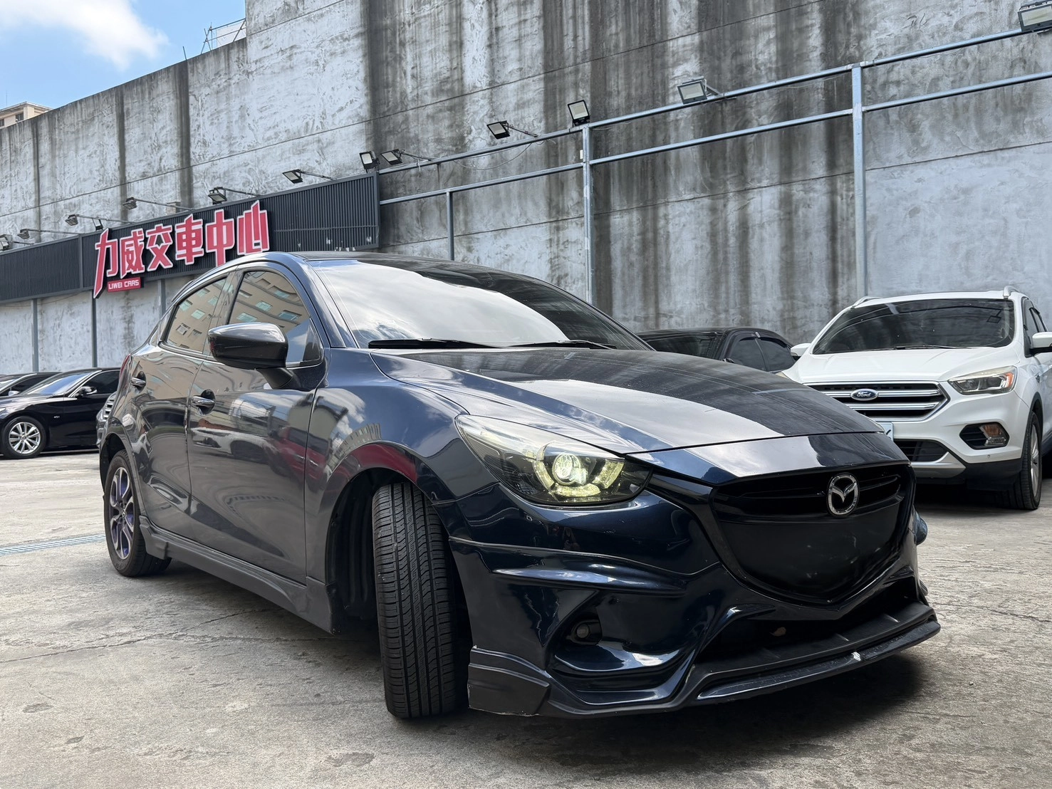 Mazda2