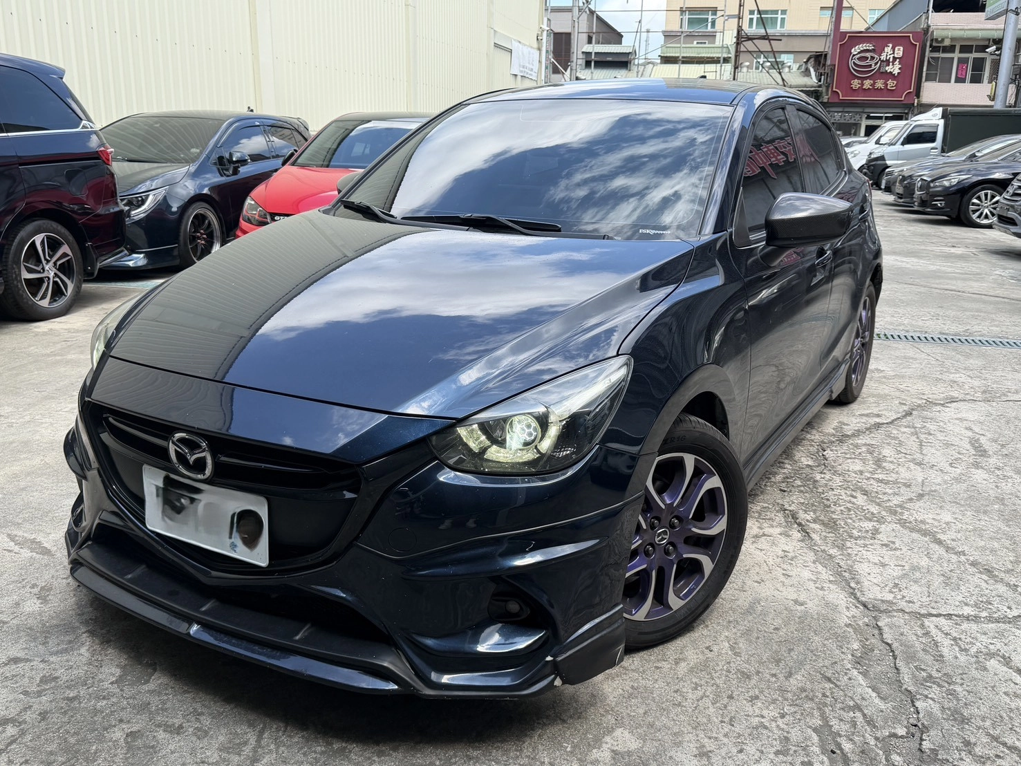 Mazda2