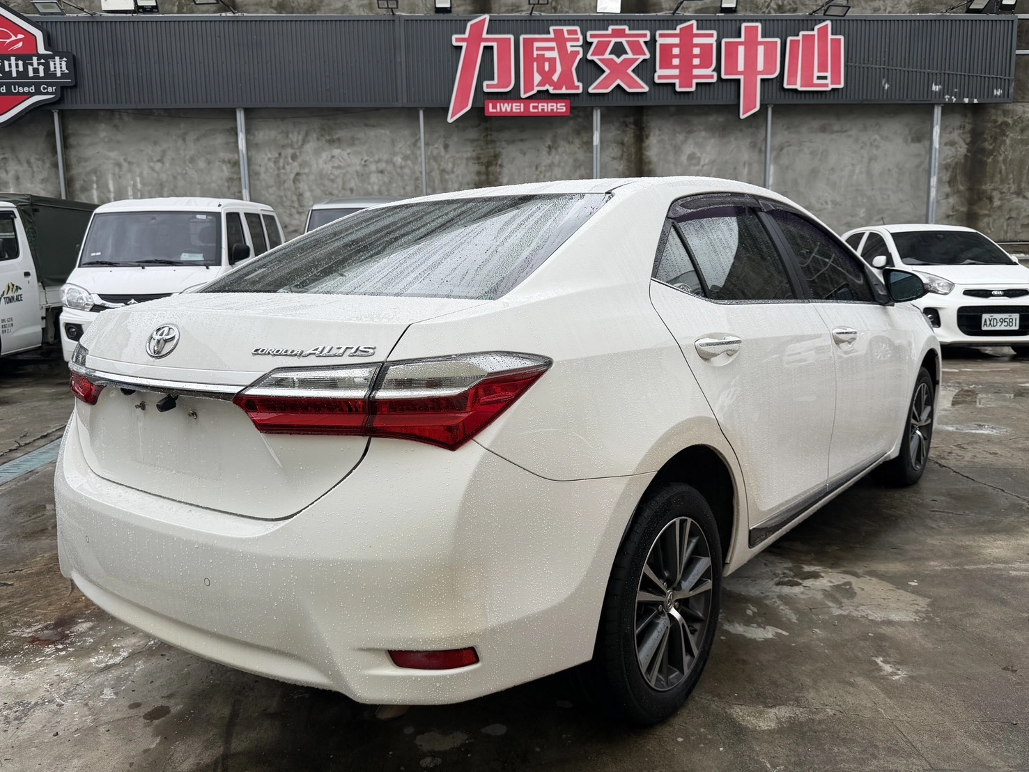 Toyota Altis