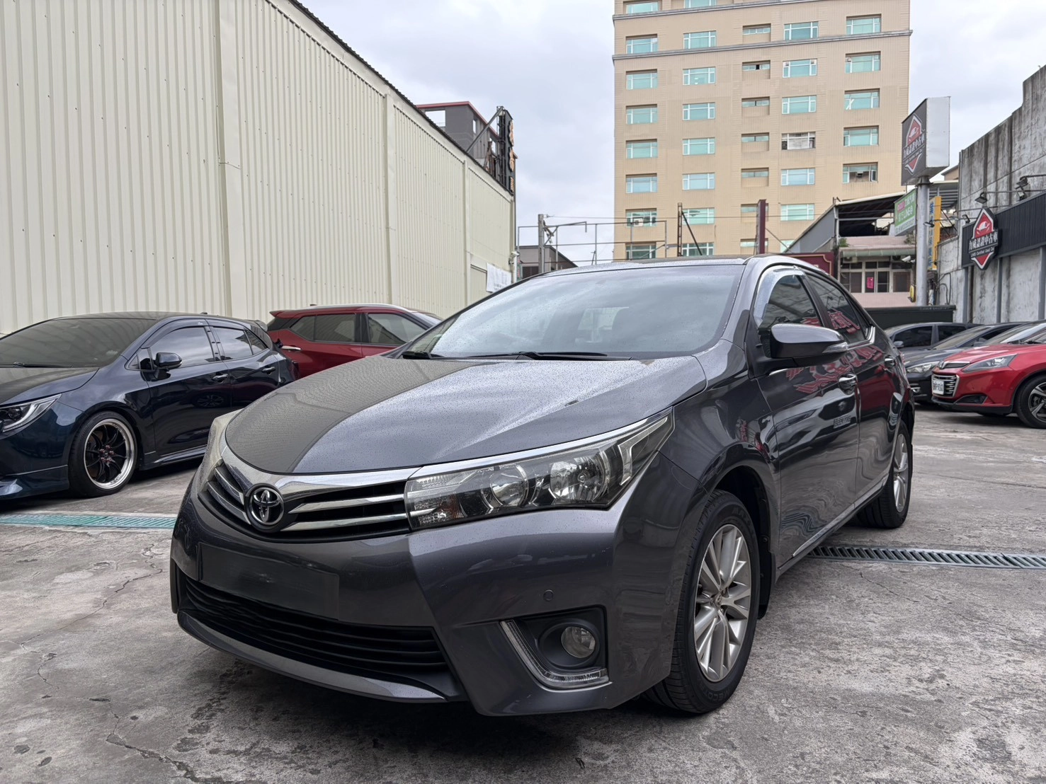 Tyota Altis