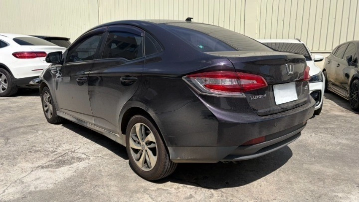 Luxgen S3