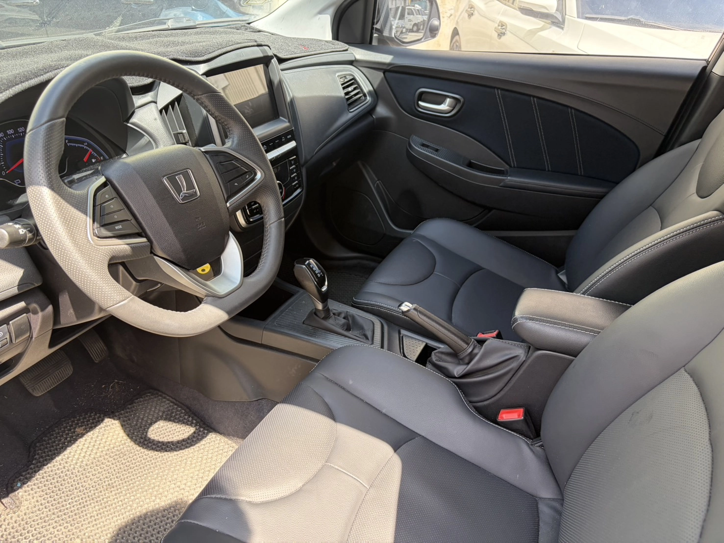 Luxgen S3
