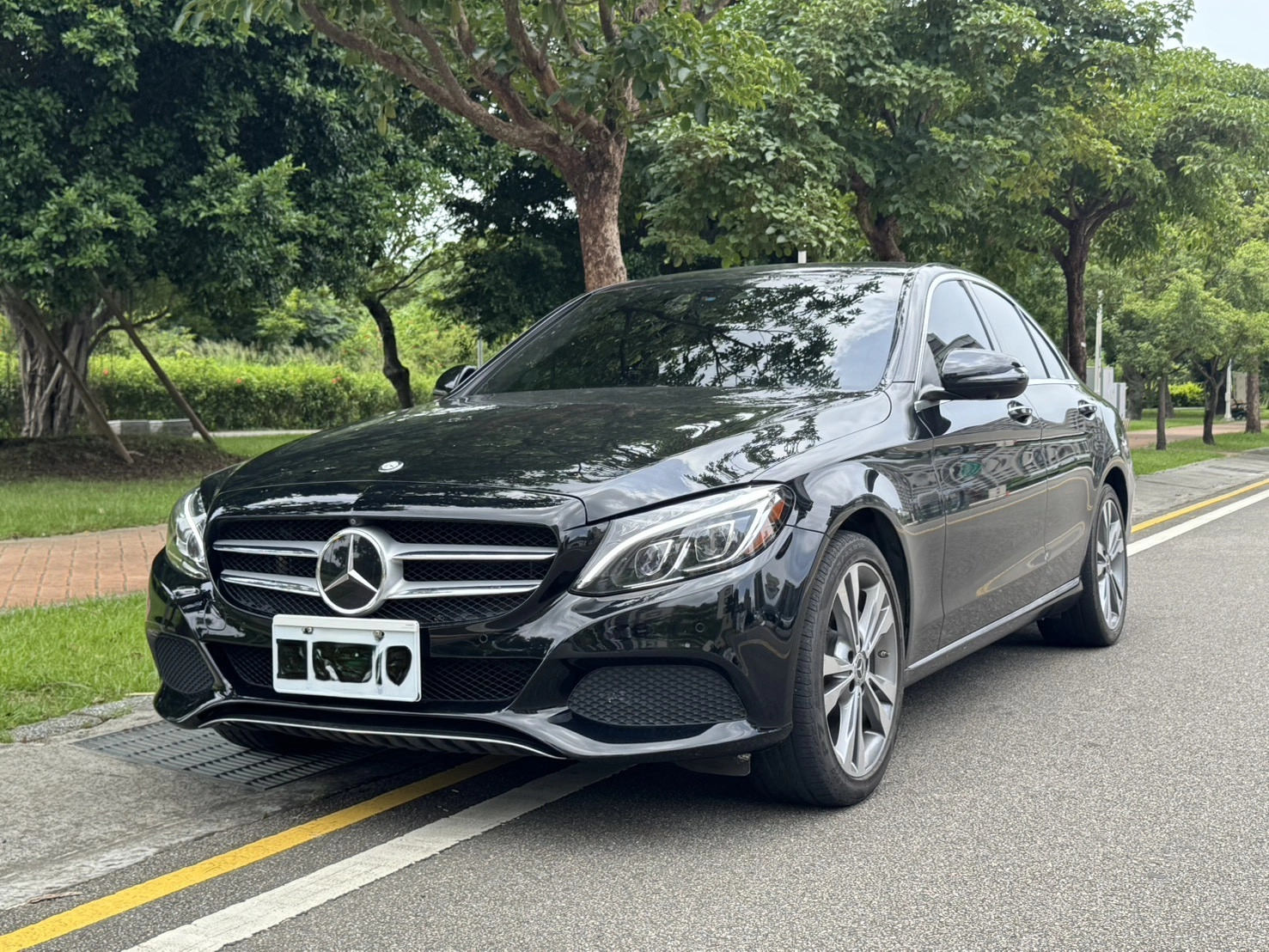 Mercedes-Benz C300 2.0T