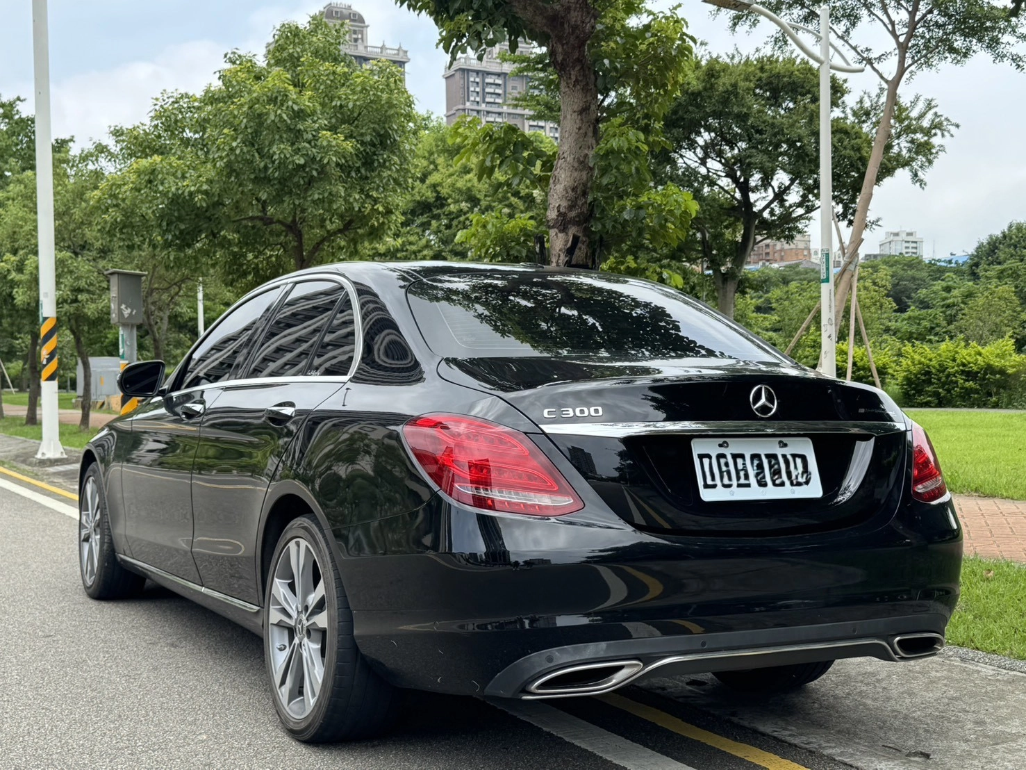 Mercedes-Benz C300 2.0T