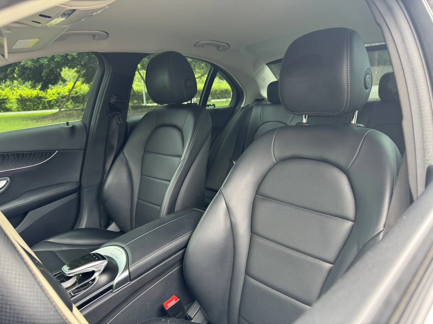 Mercedes-Benz C300 2.0T