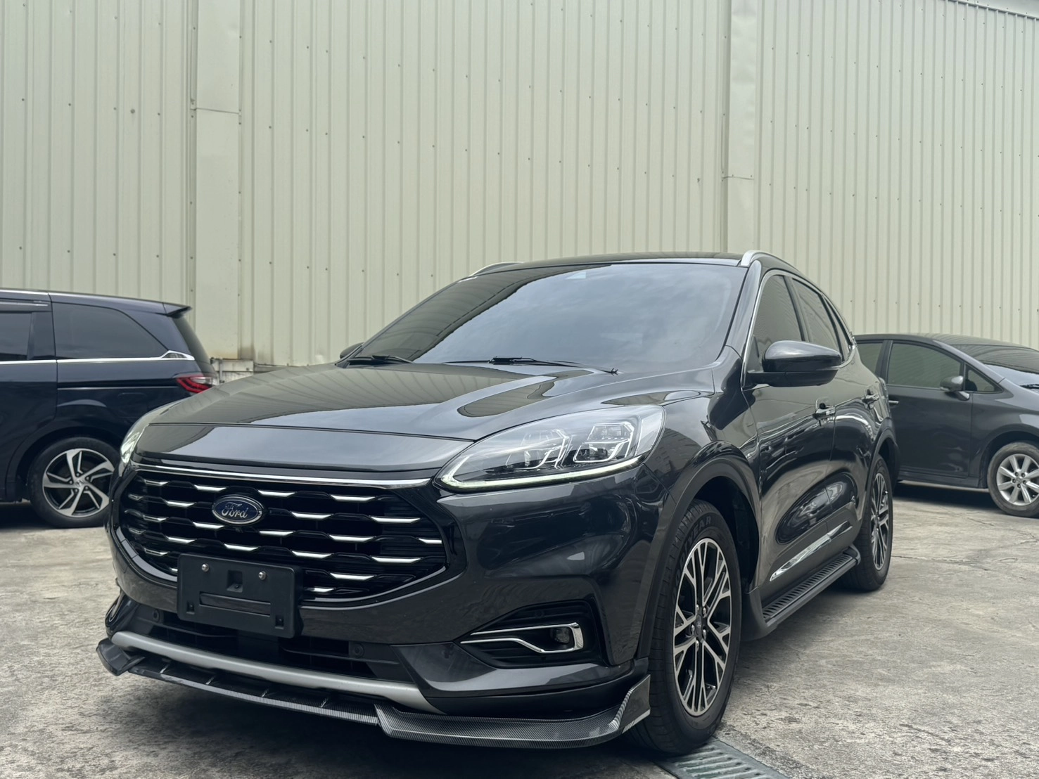 FORD KUGA