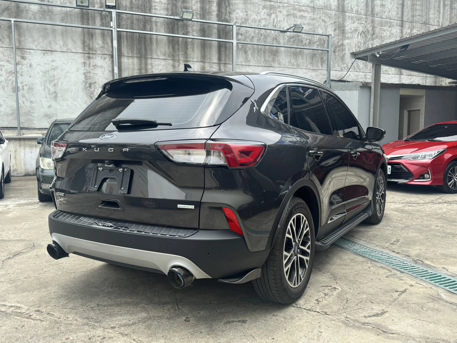 FORD KUGA
