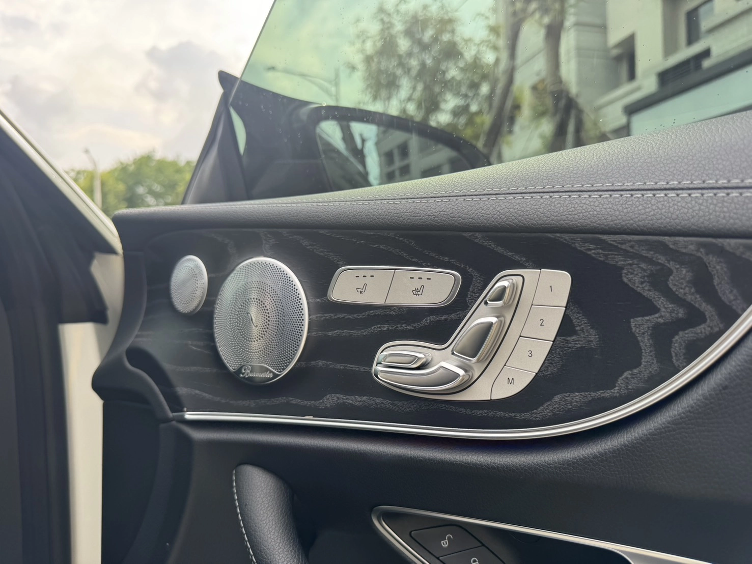 Mercedes-Benz E400