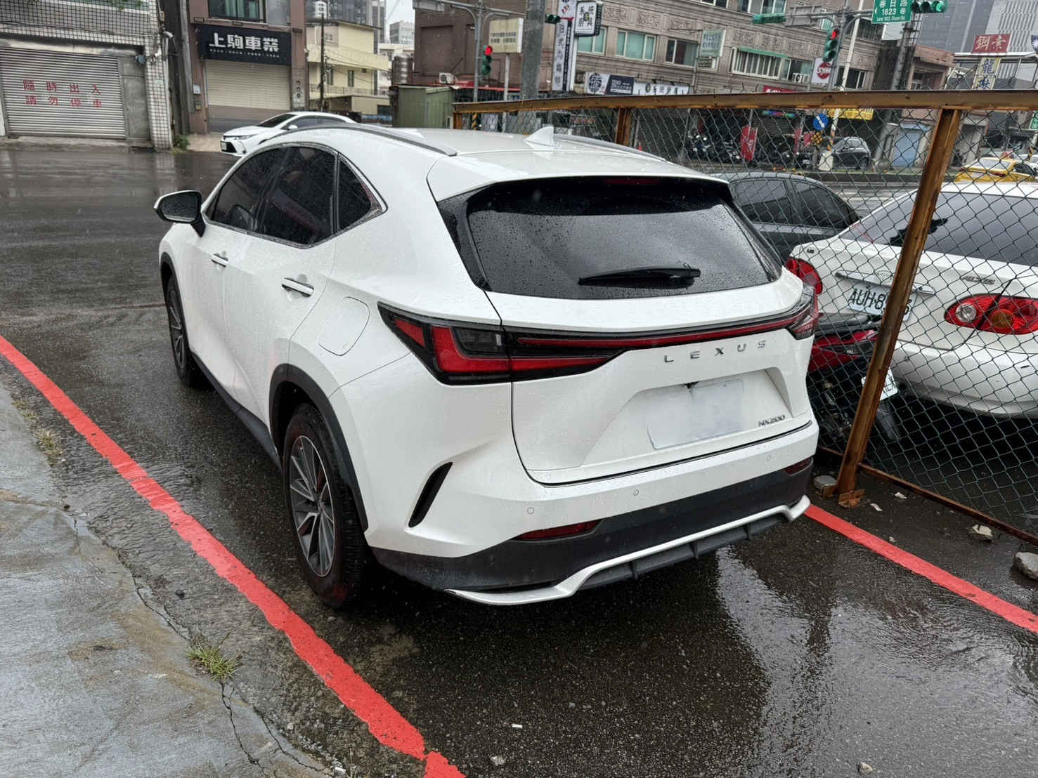 LEXUS NX200