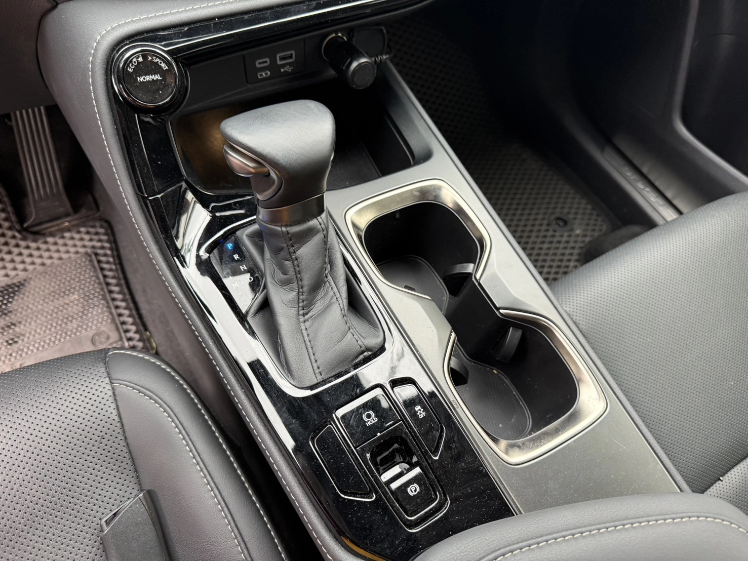 LEXUS NX200