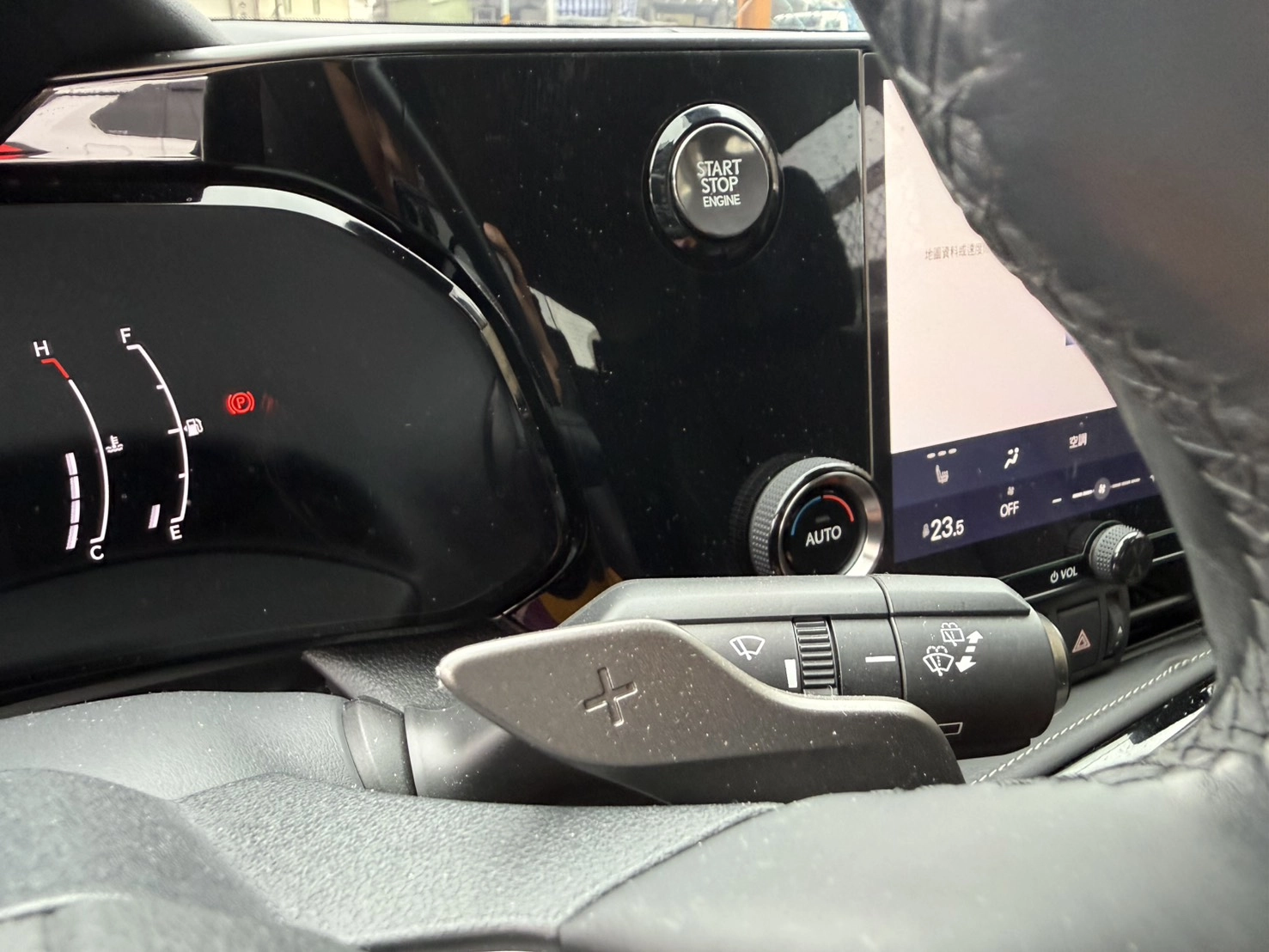 LEXUS NX200