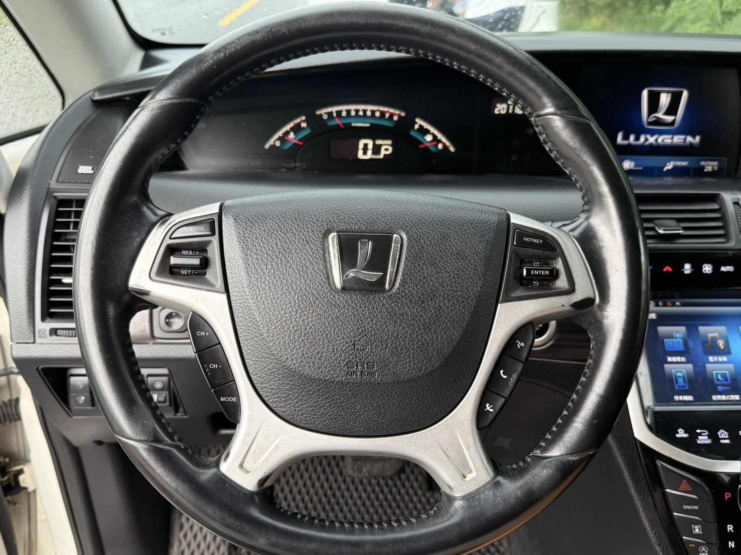 Luxgen M7