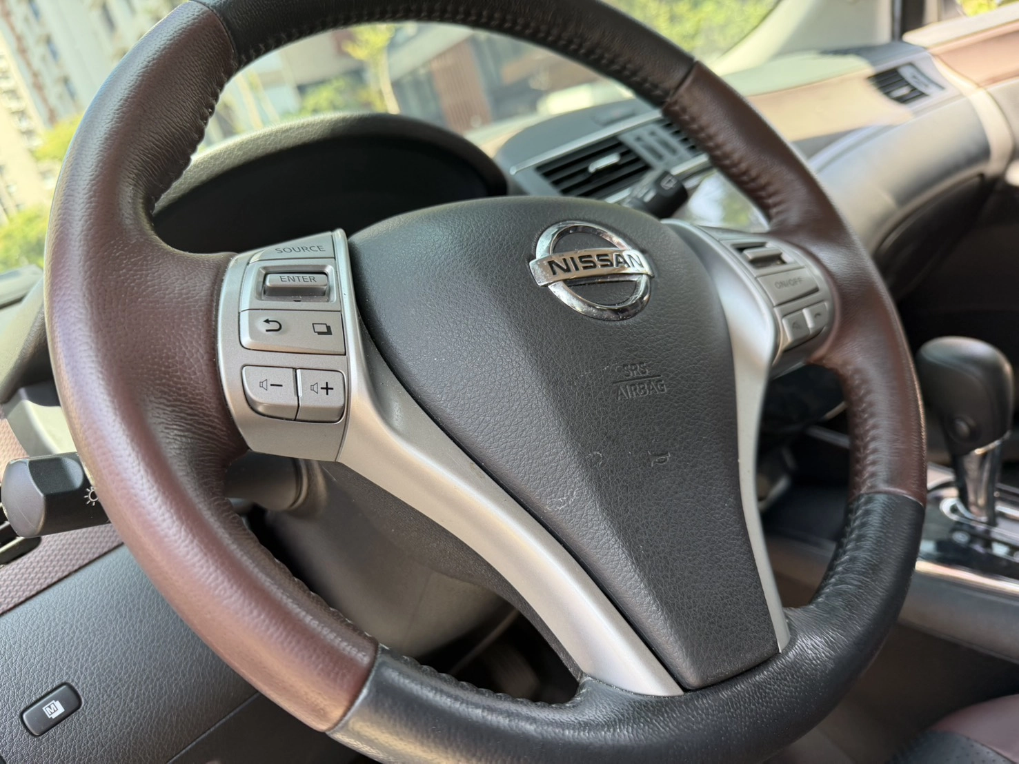 NISSAN TIIDA 1.8