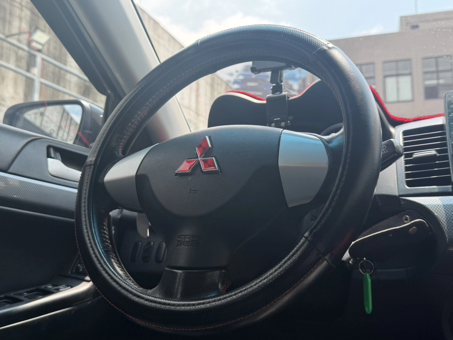 Mitsubishi Fortis 2.0
